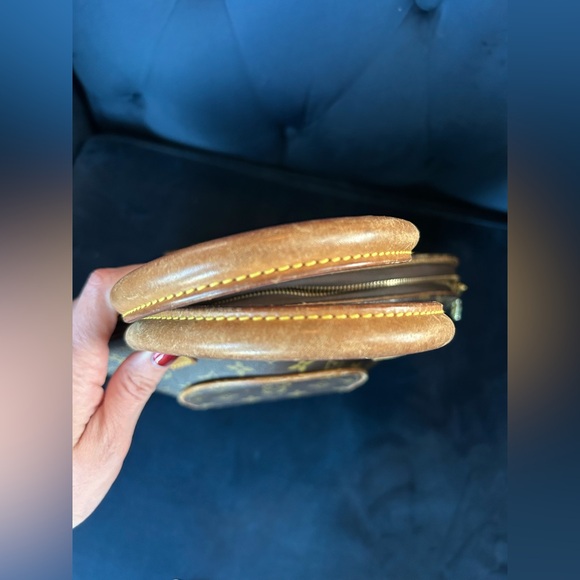 AUTHENTIC Louis Vuitton Ellipse PM - Picture 14 of 16